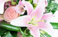 Bouquet De Fleurs Rosa Lys -L’Agitateur Floral Soldes bouquet de fleurs rosa lys 2