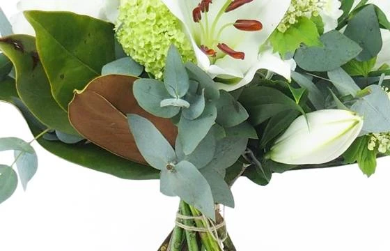 Bouquet De Lys & Fleurs Blanches "Bruges" 3 Bouquet De Lys & Fleurs Blanches "Bruges" – Image 3