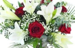 Devant -L’Agitateur Floral Soldes bouquet de rose lys ma reine 1