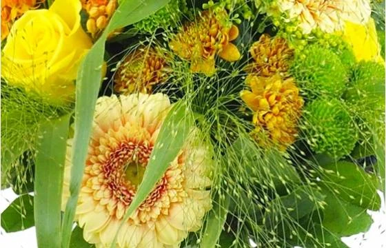 Bouquet Rond Champêtre Jaune & Orange "Gênes" 2 Bouquet Rond Champêtre Jaune & Orange "Gênes" – Image 2