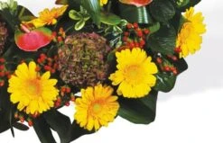 Couronne De Deuil Jaune Lumière -L’Agitateur Floral Soldes couronne de deuil jaune lumiere 2