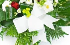 Gerbe De Fleurs Rouges & Blanches -L’Agitateur Floral Soldes gerbe de fleurs rouges blanches 2